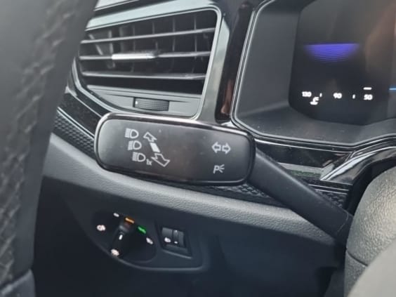 Volkswagen POLO 1.0 tsi 95 vw edition dsg7 Noir Intense Nacre