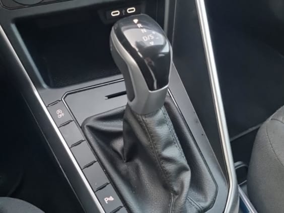 Volkswagen POLO 1.0 tsi 95 vw edition dsg7 Noir Intense Nacre
