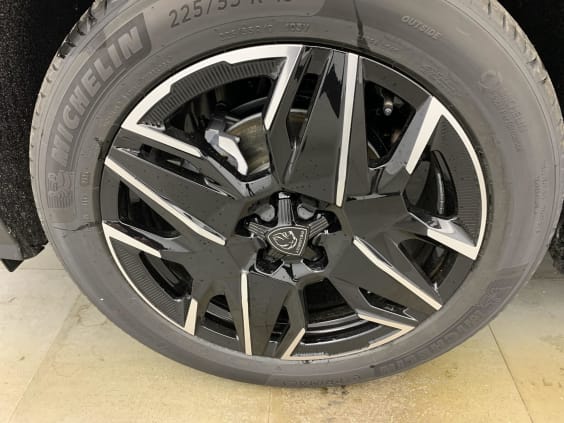 Peugeot 3008 Hybrid 145 e-DCS6 GT Gris Titane / Toit Noir