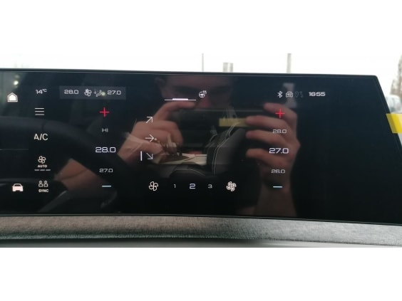 Peugeot 3008 1.2i Hybrid 145 e-DCS6 GT Gris Titanium