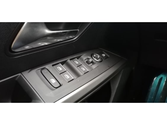 Peugeot 3008 1.2i Hybrid 145 e-DCS6 GT Gris Titanium