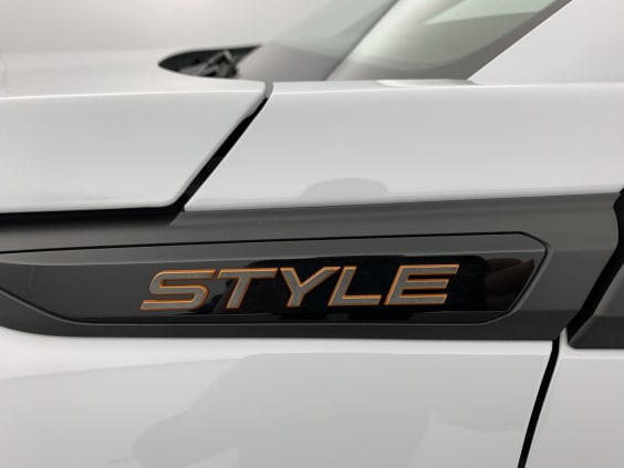 Peugeot 2008 100 S&S BVM6 Style Blanc Okenite