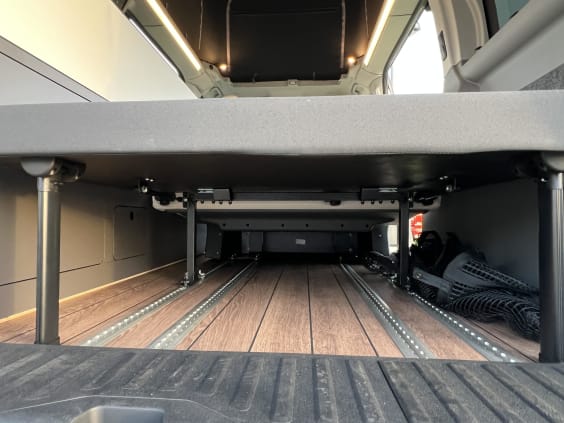 City by Campérêve CITYCAMP Ford Transit Custom 2.0L 136 Cv Gris Moondust 