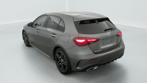 Mercedes-Benz CLASSE A 200 d 8G-DCT AMG Line Gris Montagne