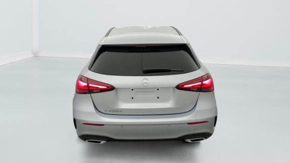 Mercedes-Benz CLASSE A 200 d 8G-DCT AMG Line Argent High-Tech Métallisé
