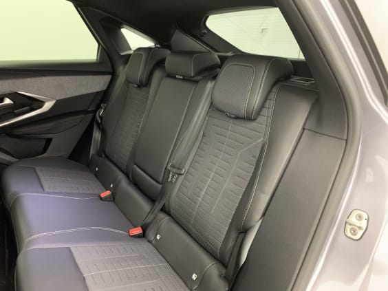 Peugeot 3008 Hybrid 145 e-DCS6 GT Gris Artense / Toit Noir