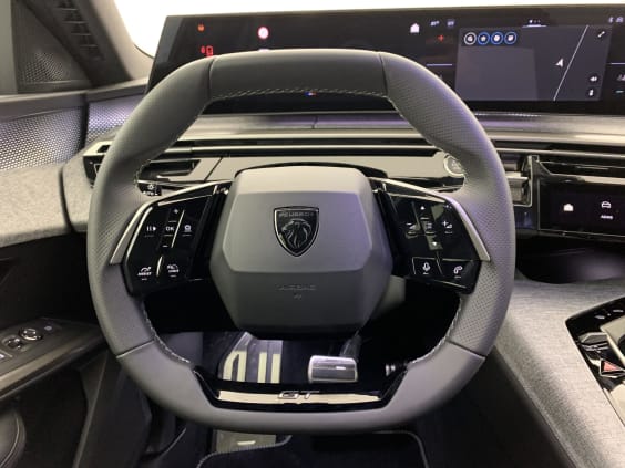 Peugeot 3008 Hybrid 145 e-DCS6 GT Gris Titane / Toit Noir