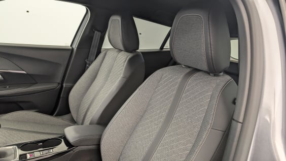 Peugeot 2008 100 S&S BVM6 Allure gris artense