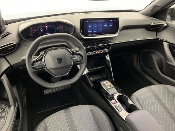 Peugeot 2008 Hybrid 145 e-DCS6 Allure  Noir Perla Nera