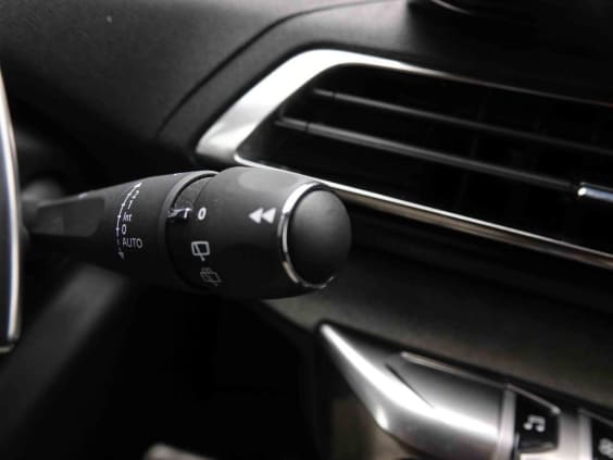 Peugeot 3008 Hybrid 145 e-DCS6 GT Noir