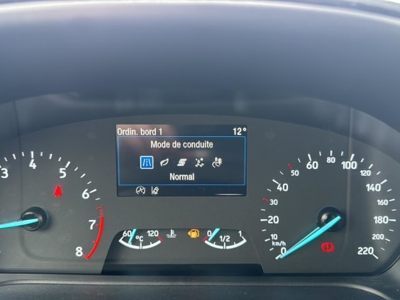 Ford PUMA 1.0 flexifuel 125 mhev titanium Gris Solar Metallise