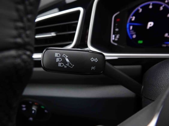 Volkswagen T-roc 1.5 TSi 150 DSG R-Line Edition Bleu