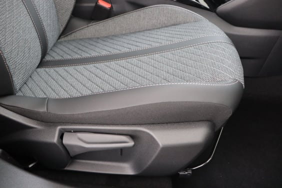 Peugeot 2008 Allure 1.2 Turbo 100 hp Man.6 Grey
