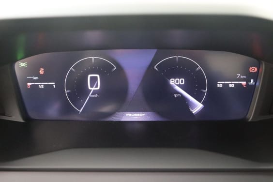 Peugeot 2008 Allure 1.2 Turbo 100 hp Man.6 Grey