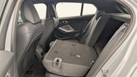 BMW Serie 1 F70 120d 163 ch DKG7 M Sport Brooklyn Grau Metallic