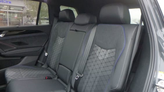 Volkswagen Tayron Tayron 1.5 eHybrid 272ch DSG6 5pl R-Line Gris Dauphin