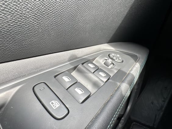 Peugeot 3008 Plug-in hybrid 180 allure pack e-eat8 Bleu