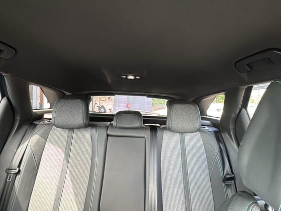 Peugeot 3008 Plug-in hybrid 180 allure pack e-eat8 Bleu