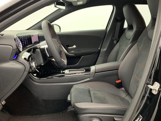 Mercedes-Benz CLASSE A 200 d 8G-DCT AMG Line Noir Cosmos
