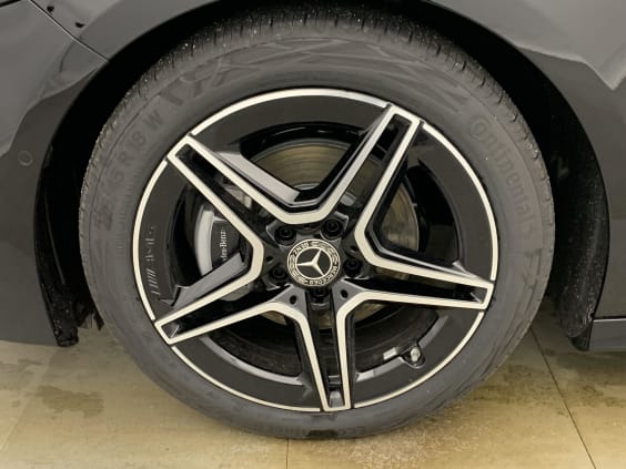 Mercedes-Benz CLASSE A 200 d 8G-DCT AMG Line Noir Cosmos
