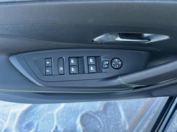 Peugeot 408 Hybrid 145 gt e-dcs6 Noir