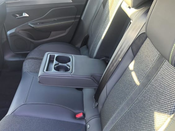 Peugeot 408 Hybrid 145 gt e-dcs6 Noir