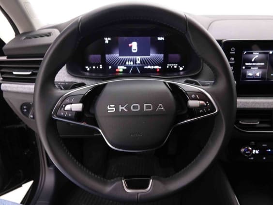 Skoda Scala 1.0 TSI 116 DSG Selection Noir