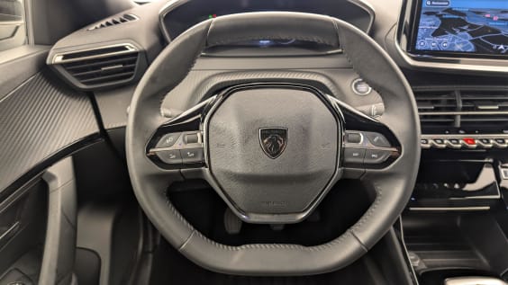 Peugeot 2008 100 S&S BVM6 Allure gris artense