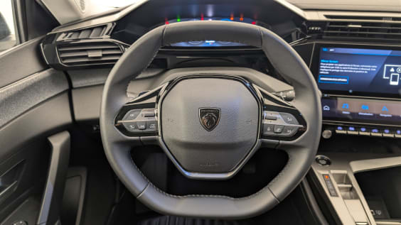 Peugeot 408 Hybrid 136 e-DCS6 Allure Blanc Okenite