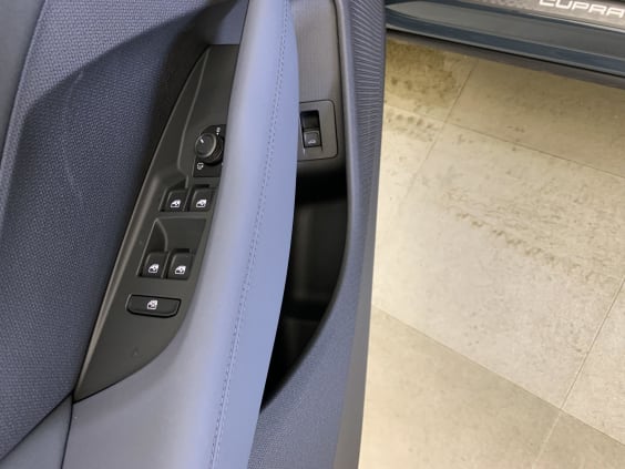 Cupra Terramar 1.5 eTSI Hybrid 150 ch DSG7 V Bleu Fjord