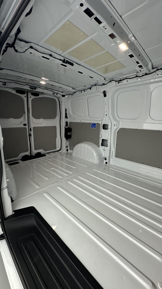 Volkswagen Transporter TRANSPORTER T7 Van L1 2.0 TDI 150ch Business BVA8 Clear White