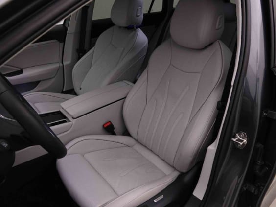 Volkswagen Passat Variant 1.5 eHybrid 272 DSG6 Elegance Gris