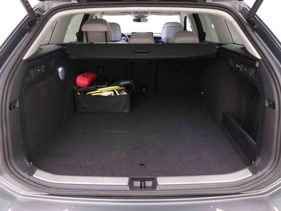 Volkswagen Passat Variant 1.5 eHybrid 272 DSG6 Elegance Gris