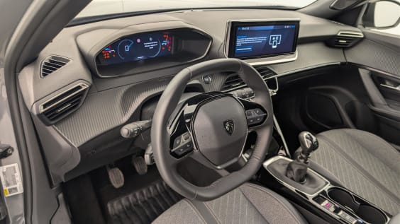 Peugeot 2008 100 S&S BVM6 Allure Gris Selenium
