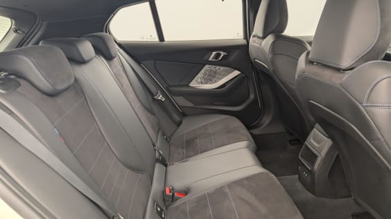 BMW Serie 1 F70 120d 163 ch DKG7 M Sport Alpinweiss
