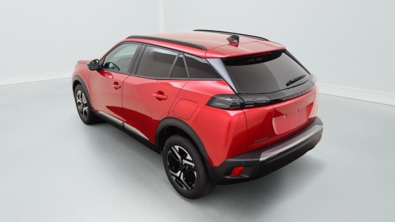 Peugeot 2008 Allure 1.2 Turbo 100 hp Man.6 Red