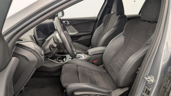 BMW Serie 1 F70 120d 163 ch DKG7 M Sport Skyscraper Grau