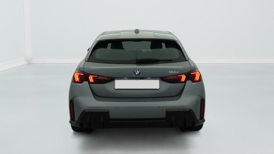 BMW Serie 1 F70 120d 163 ch DKG7 M Sport Skyscraper Grau