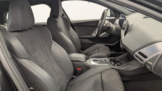 BMW Serie 1 F70 120d 163 ch DKG7 M Sport Saphirschwarz