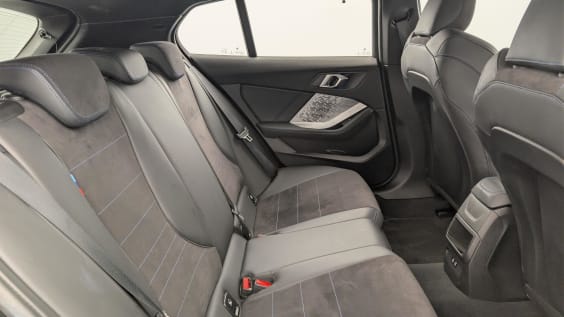 BMW Serie 1 F70 120d 163 ch DKG7 M Sport Saphirschwarz