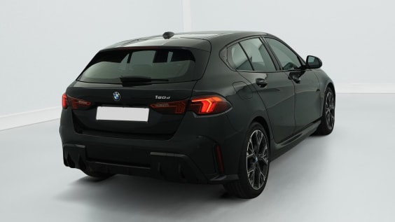 BMW Serie 1 F70 120d 163 ch DKG7 M Sport Saphirschwarz