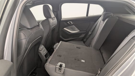 BMW Serie 1 F70 120d 163 ch DKG7 M Sport Skyscraper Grau