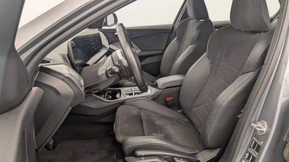 BMW Serie 1 F70 120d 163 ch DKG7 M Sport Skyscraper Grau