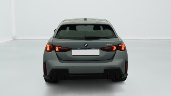 BMW Serie 1 F70 120d 163 ch DKG7 M Sport Skyscraper Grau