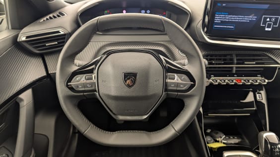 Peugeot 2008 100 S&S BVM6 Allure Blanc Okenite