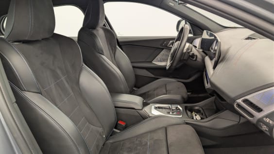 BMW Serie 1 F70 120d 163 ch DKG7 M Sport Skyscraper Grau
