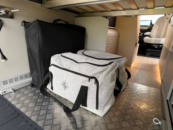 Westfalia KIPLING NOUVEAU FORD TRANSIT CUSTOM 136 CV BVA8 Bleu Metallique