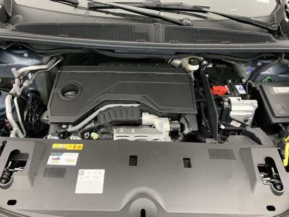 Peugeot 3008 Hybrid 145 e-DCS6 GT Bleu Ingaro / Toit Noir