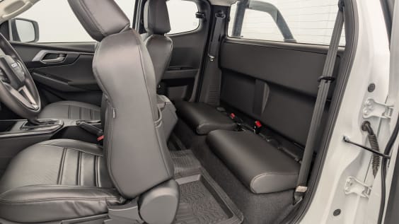 Isuzu D-MAX N60 SPACE CAB 1.9 164 CH 4X4 BVA BB SPLASH WHITE