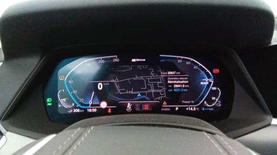 BMW X5 G05 X5 XDRIVE45E 394 CH BVA8 LOUNGE Phytonicblau
